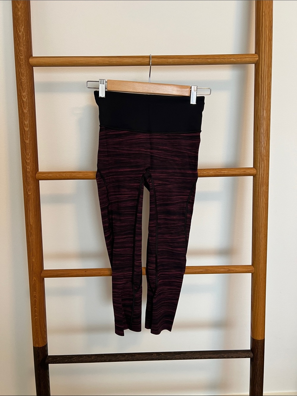 Lululemon Marled Space Dye Berry Plum Black High Waist Crop Leggings - Size 4